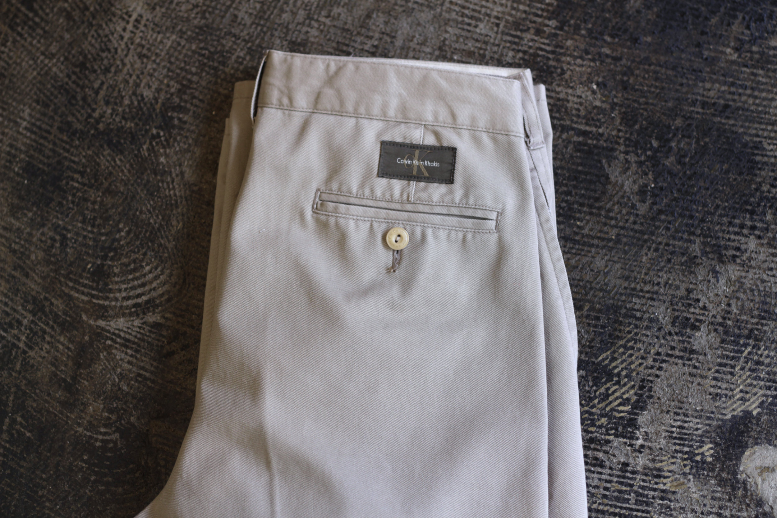 Calvin Klein Khakis 90's Two Tuck Chino Pants | NICE des Clothing 