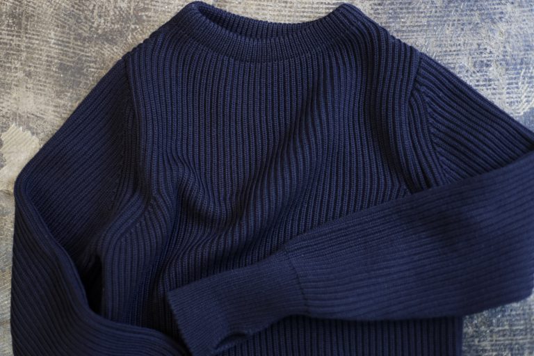 Andersen-Andersen THE NAVY CREW NECK SWEATER